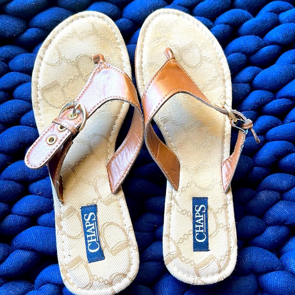 Sandals size 9